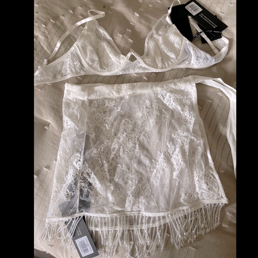 White Fox Boutique Skirt - brand new/never